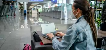 Delayed flight compensation